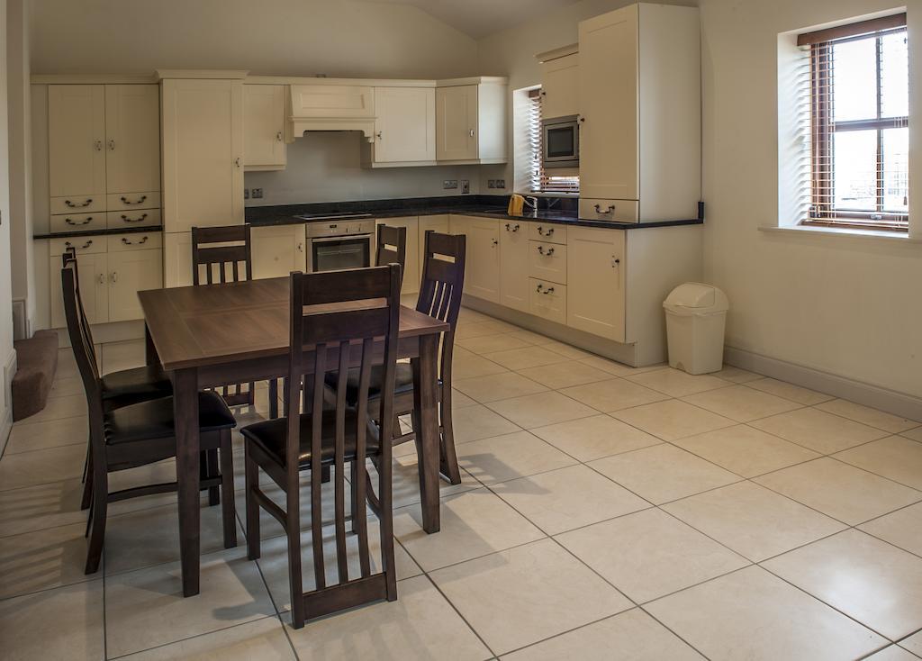 New Forest Estate Lodges Tyrrellspass Quarto foto